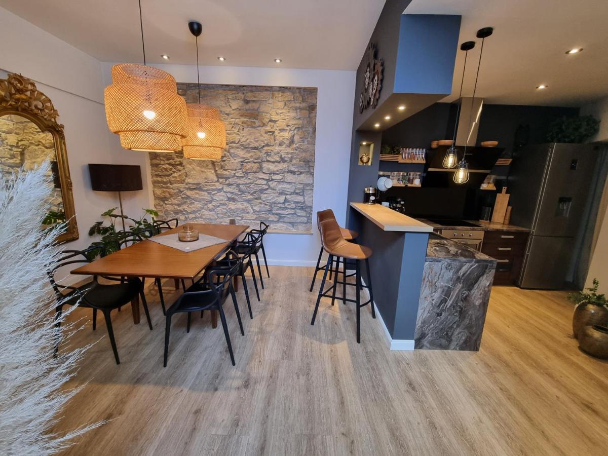 Arena Design Apartments With Free Private Parking And With A Terrace プーラ エクステリア 写真