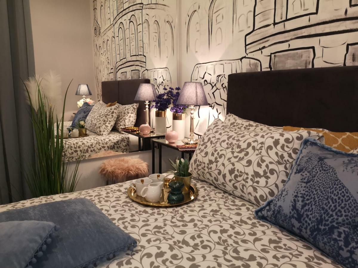 Arena Design Apartments With Free Private Parking And With A Terrace プーラ エクステリア 写真